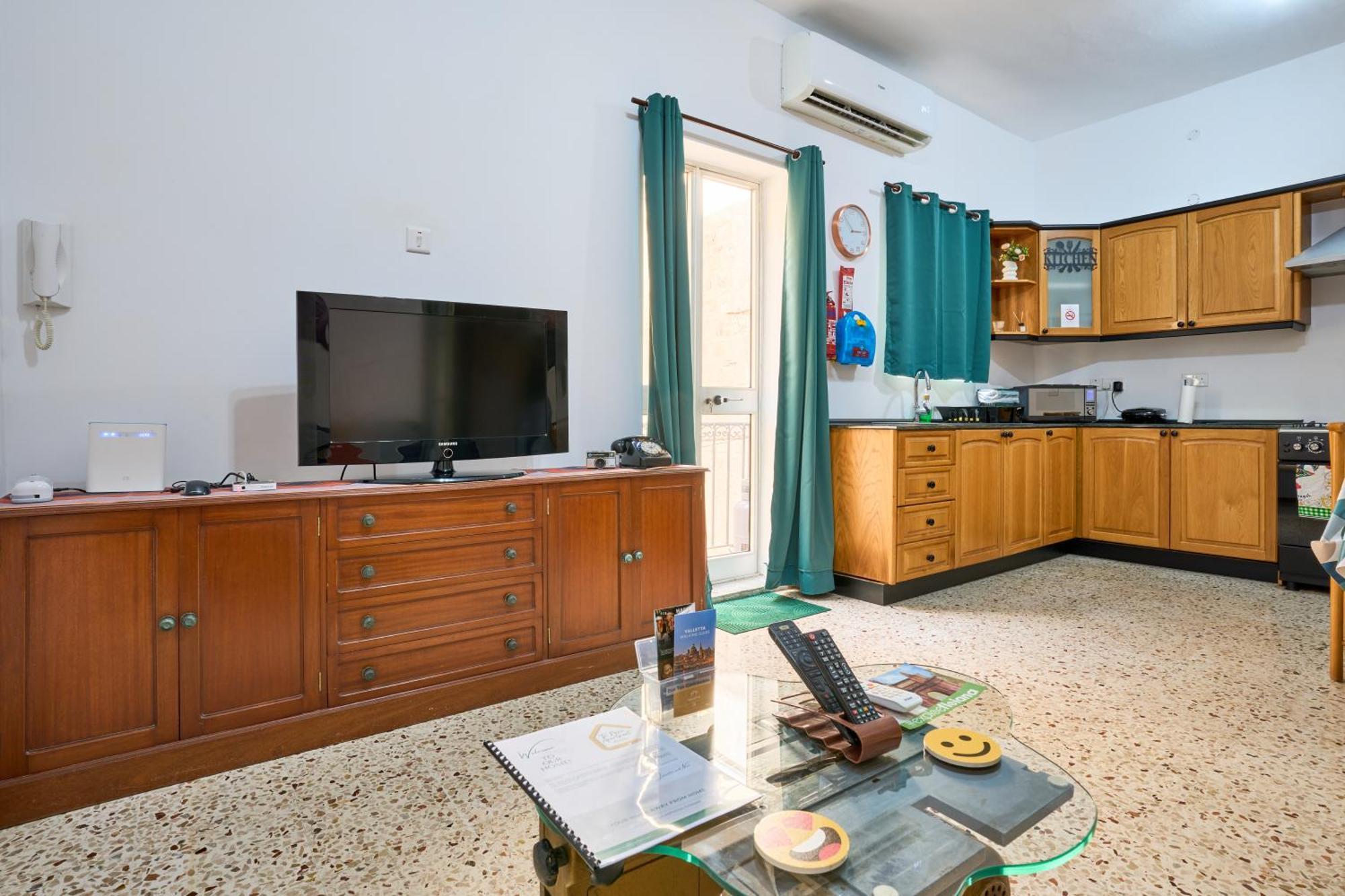 Ta' Nena Apartment In Floriana, 10 Minutes Away From Valletta エクステリア 写真